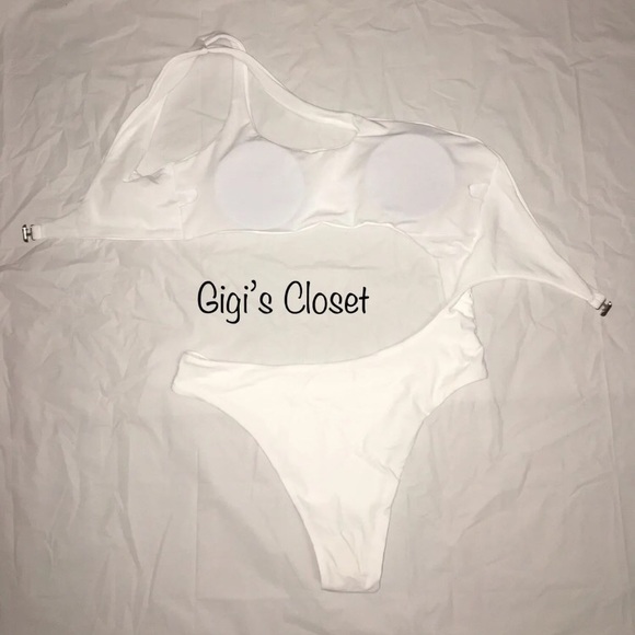 Sexy strappy white one piece - Picture 5 of 6